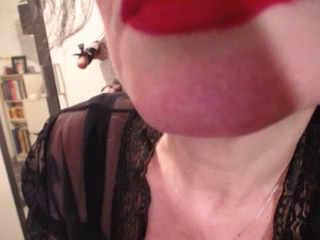 ladymaxime  28-11-2021 tugging Female
